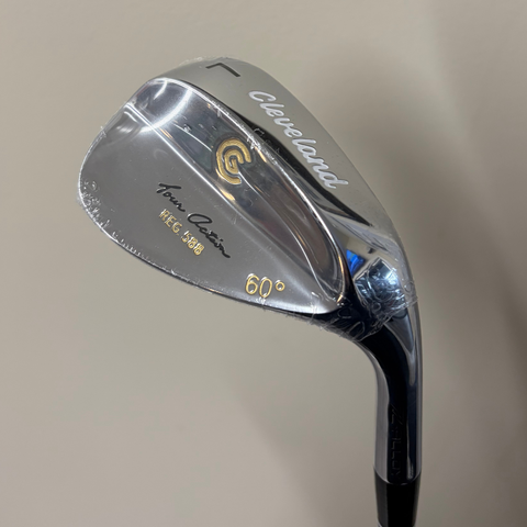 Hero image 588 Tour Action wedge with iconic teardrop shape and Z-Alloy finish.