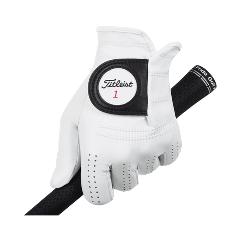 Titleist Players Glove – Pearl (6629E), left hand on grip